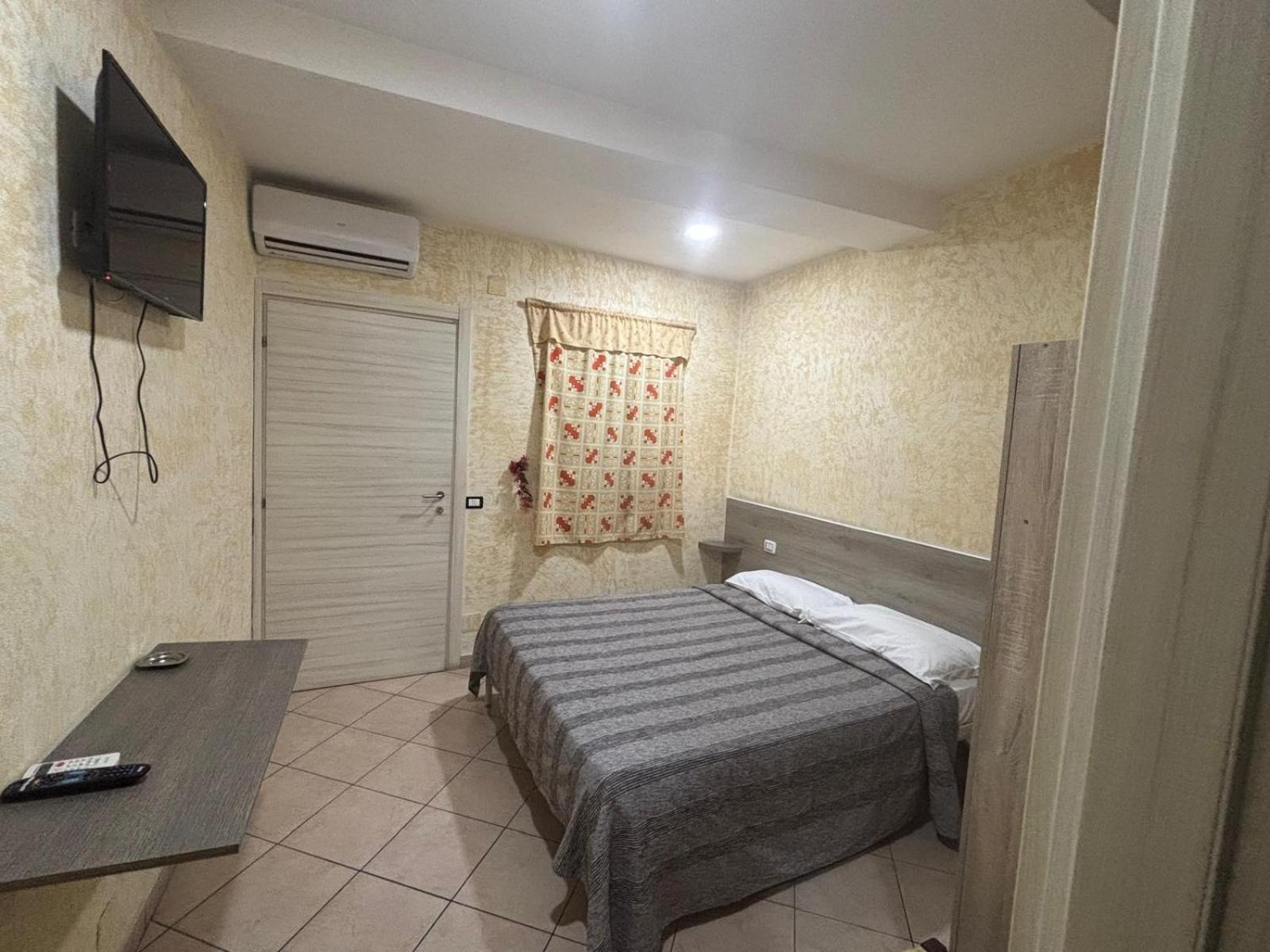 Crisan B&B Affittacamere Nola Exteriör bild